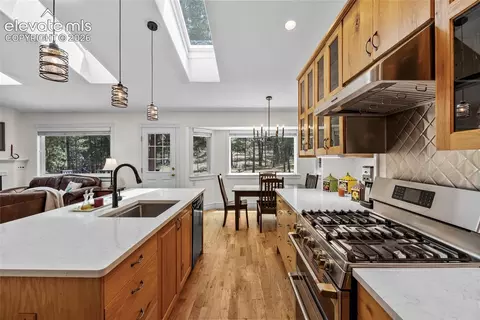 Kitchen - 4882 Antelope Trl, Elbert, CO 80106 photo 3 of 5