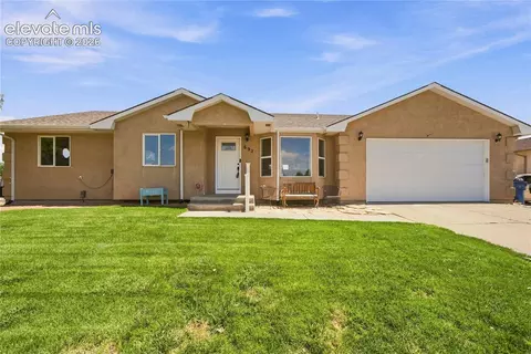 692 S Aguilar Dr, Pueblo West, CO 81007