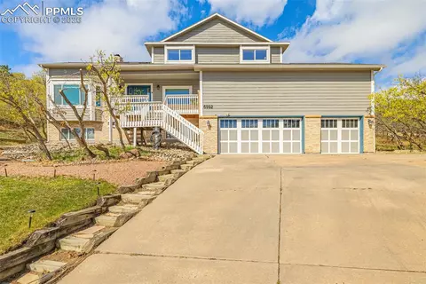 6992 Oak Valley Dr, Colorado Springs, CO 80919