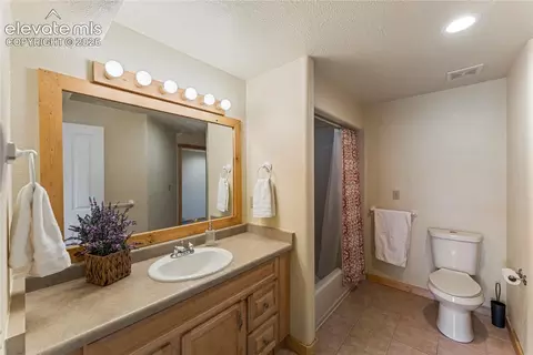 Bath - 3543 Blue Mesa Dr, Divide, CO 80814 photo 4 of 4