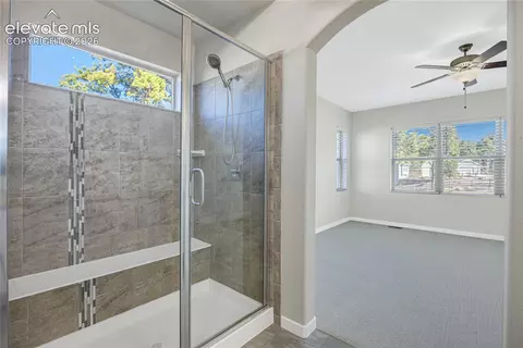 Bath - 928 Graywoods Ter, Monument, CO 80132 photo 2 of 4