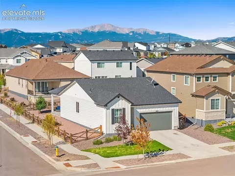 5662 Last Chance Dr, Colorado Springs, CO 80927