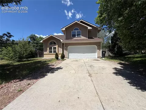 2140 Crystal River Dr, Colorado Springs, CO 80915