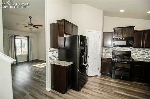 11523 Ducal Pt, Peyton, CO 80831 photo 10
