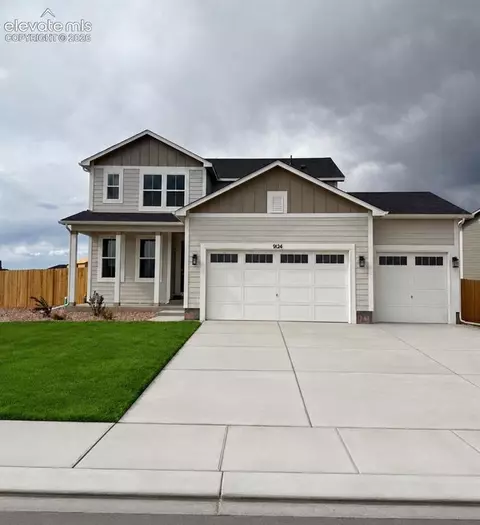 9124 Lanceleaf Dr, Colorado Springs, CO 80925