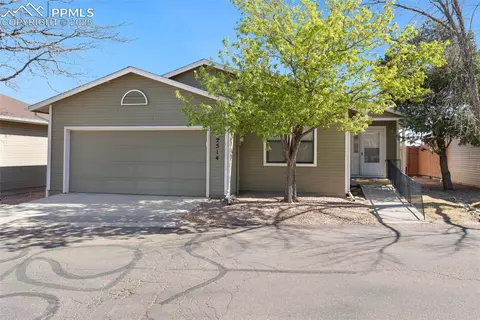 2514 Patriot Hts, Colorado Springs, CO 80904