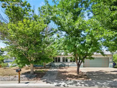 4420 Gatewood Dr, Colorado Springs, CO 80916