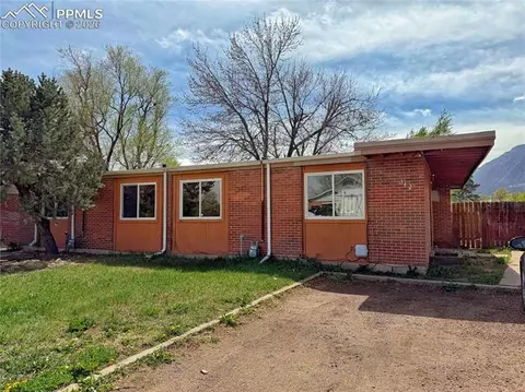 340-342 S Fairway Na Na, Colorado Springs, CO 80906