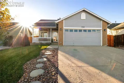 7302 Coral Ridge Dr, Colorado Springs, CO 80925