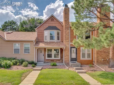 504 Rolling Hills Dr, Colorado Springs, CO 80919