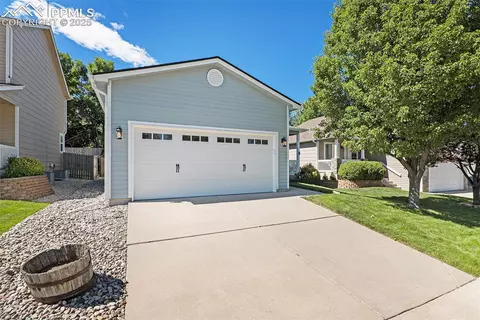 5165 Luster Dr, Colorado Springs, CO 80923