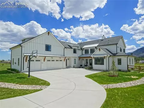 609 Pioneer Camp Vw, Palmer Lake, CO 80133