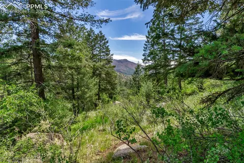 Mountain Avenue, Green Mountain Falls, CO 80809