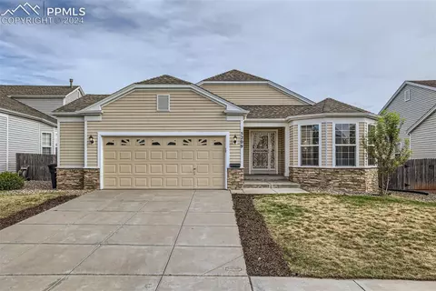 5209 Sand Hill Dr, Colorado Springs, CO 80923