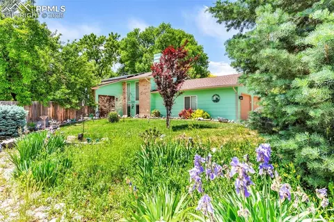 1335 Flora Dr, Canon City, CO 81212