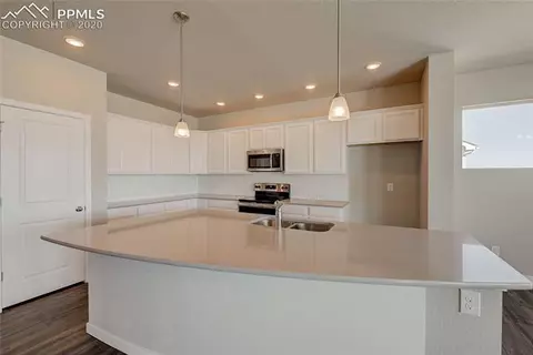 9727 Vistas Park Dr, Peyton, CO 80831 photo 3
