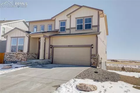 9727 Vistas Park Dr, Peyton, CO 80831 photo 2