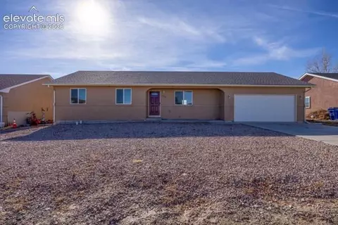 228 E Arvada Dr, Pueblo, CO 81007
