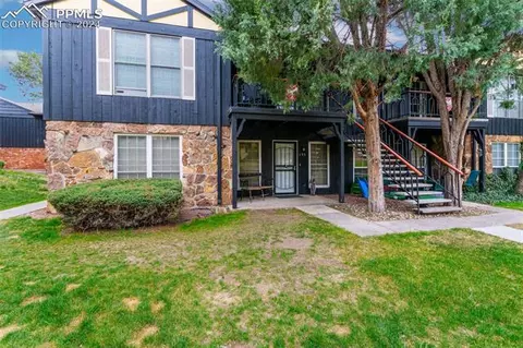 2902 Airport Rd #123, Colorado Springs, CO 80910