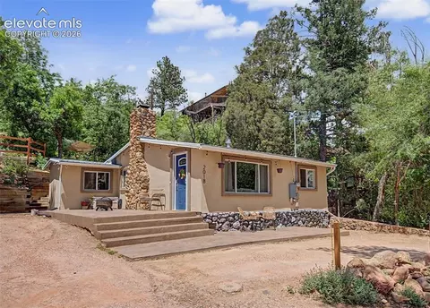 2018 Oak Way, Colorado Springs, CO 80906