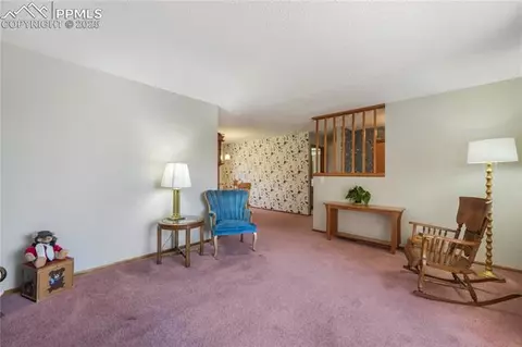 3808 Nuevo Dr, Colorado Springs, CO 80918