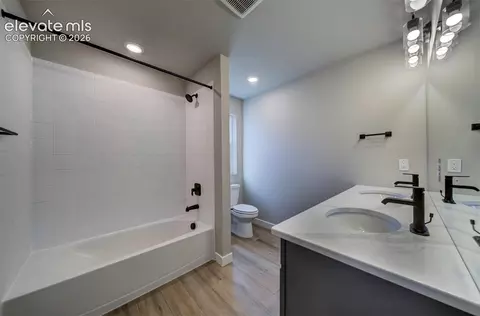 Bath - 13634 Nederland Dr, Peyton, CO 80831 photo 7 of 8