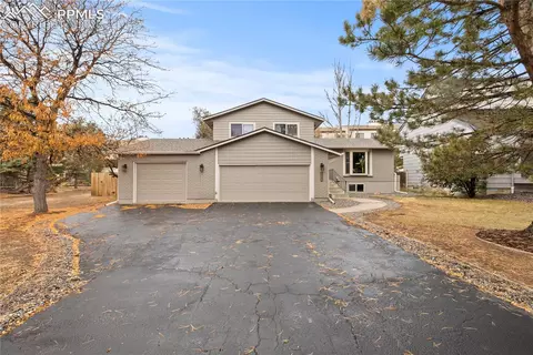6474 Hawkeye Cir, Colorado Springs, CO 80919