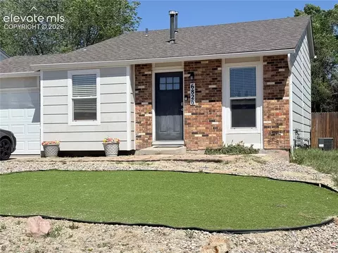6826 Noble St, Colorado Springs, CO 80915