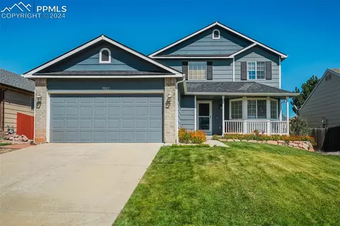 5821 Charlotte Pkwy, Colorado Springs, CO 80923