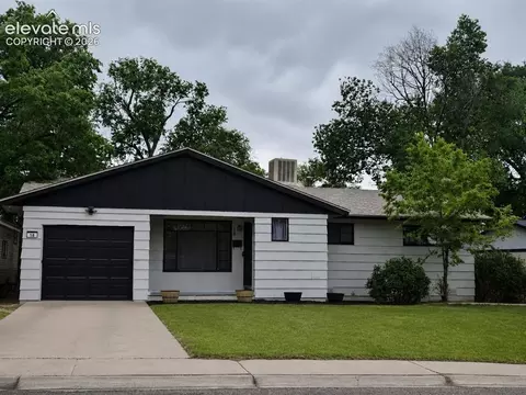 18 Dundee Ln, Pueblo, CO 81001