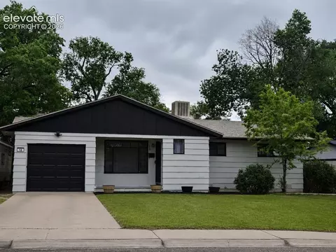 18 Dundee Ln, Pueblo, CO 81001