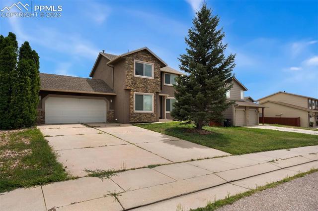 955 Lindstrom Dr, Colorado Springs, CO 80911