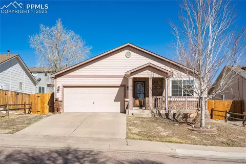 1512 Ancestra Dr, Fountain, CO 80817
