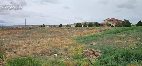 8 Walking Stick Blvd, Pueblo, CO 81001