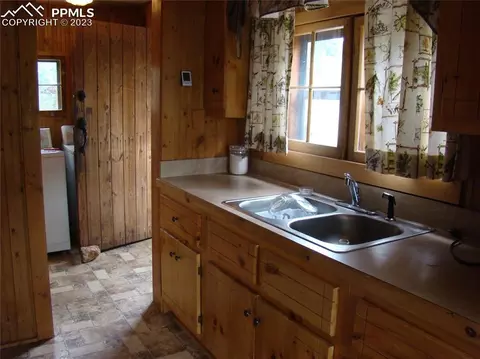 4033 Cedar Mountain Rd, Divide, CO 80814 photo 6