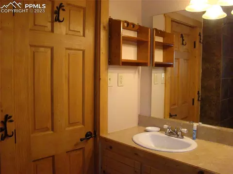 4033 Cedar Mountain Rd, Divide, CO 80814 photo 18