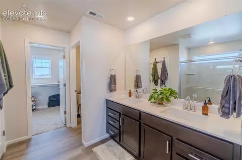 Bath - 10406 Devoncove Dr, Peyton, CO 80831 photo 2 of 4