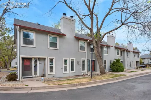 673 Shooks Ln, Colorado Springs, CO 80903