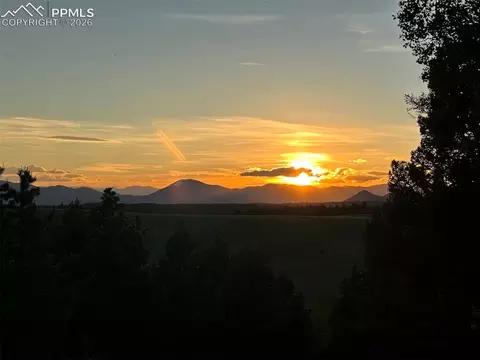 4600 Elk Valley Rd, Divide, CO 80814 photo 2