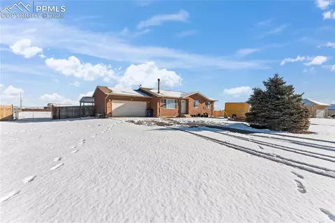 539 E Milt Dr, Pueblo West, CO 81007
