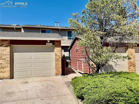 416 W Rockrimmon Blvd #E, Colorado Springs, CO 80919