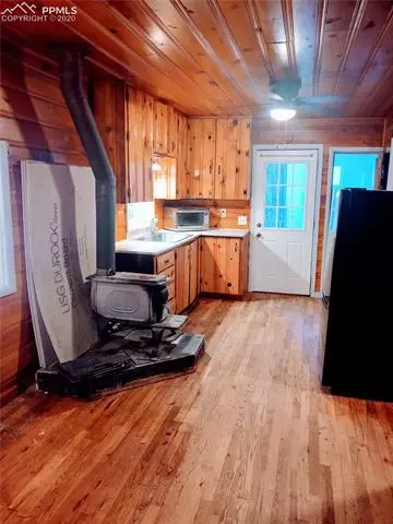 8224 Kinnikinnik Ave, Rye, CO 81069 photo 11