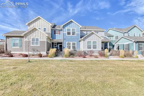 51 Mayflower St, Colorado Springs, CO 80905