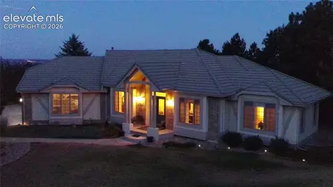 2745 Brogans Bluff Dr, Colorado Springs, CO 80919