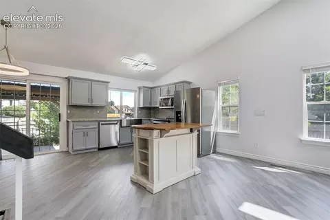 205 Wallace St, Colorado Springs, CO 80911