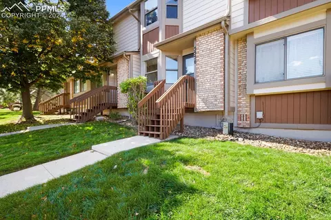 5556 Dunbar Ct, Colorado Springs, CO 80918