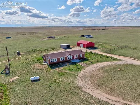 3210 N Harding Dr, Yoder, CO 80864 photo 4