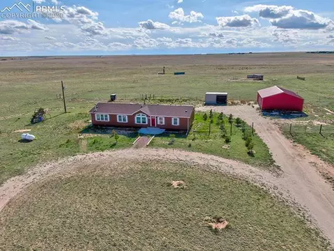 3210 N Harding Dr, Yoder, CO 80864 photo 2