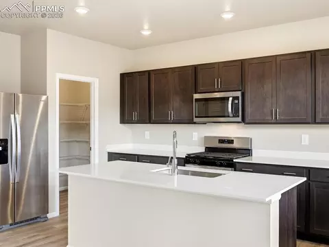 Kitchen - 13231 Valley Peak Dr, Peyton, CO 80831 photo 3 of 5