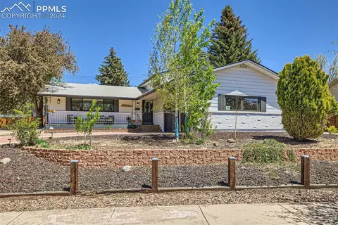 2526 Fairview Cir, Colorado Springs, CO 80909